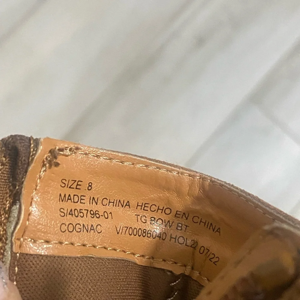 Baby Gap Tan Faux Suede Bow Boots for Girl’s, size 8